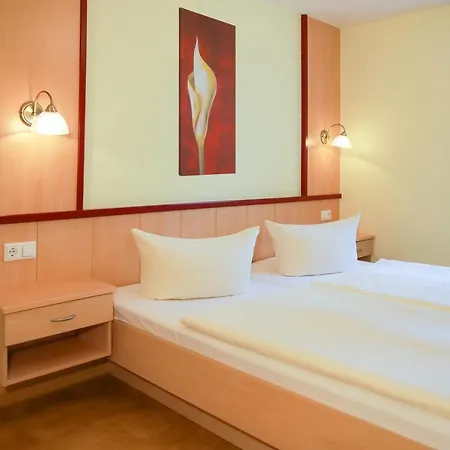 Hotel - Zum & Plau am See