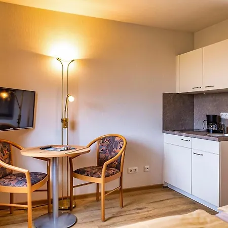 Hotel - Zum *