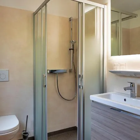 Hotel - Zum *
